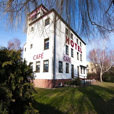 Garni-hotel An Der Weide 3* Berlin