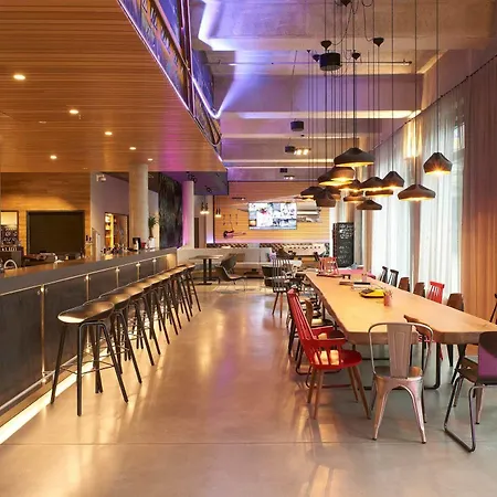 Moxy Ostbahnhof Berlin