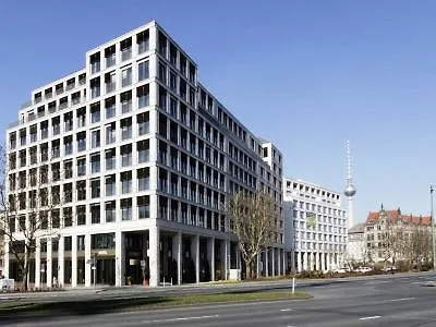 Cosmo Mitte 4*
