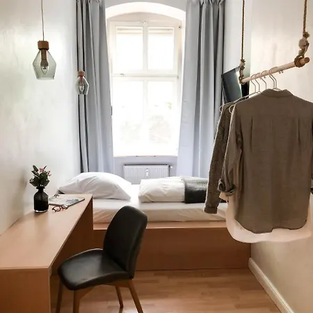 Absolut Guest house 2*