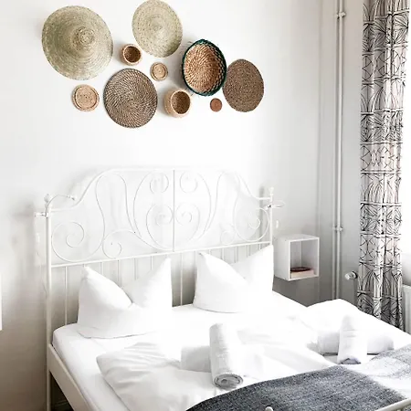 Absolut Guest house 2*