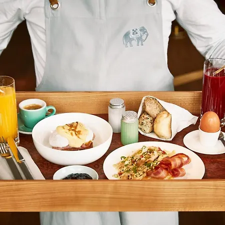 오라니아 호텔 5*