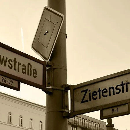 Puschkin Guest house Berlin