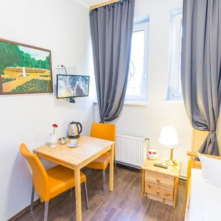 Marie Prenzlauer Berg Guest house 2*
