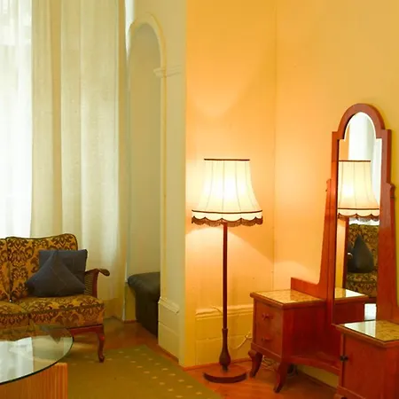 Garni Kleist Am Kurfuerstendamm Hotel 2*