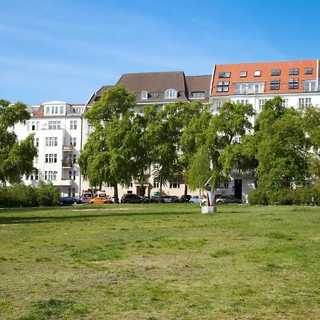 Am Park בית הארחה 3*