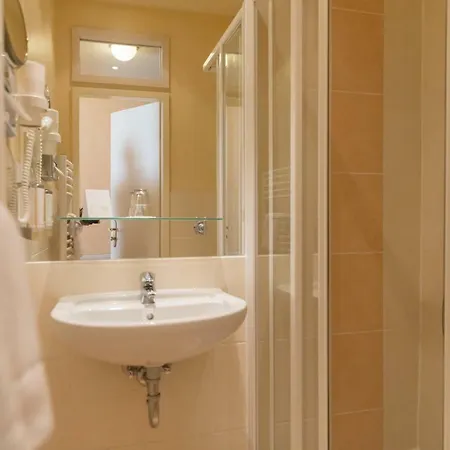 Martas Albrechtshof 3* Berlin