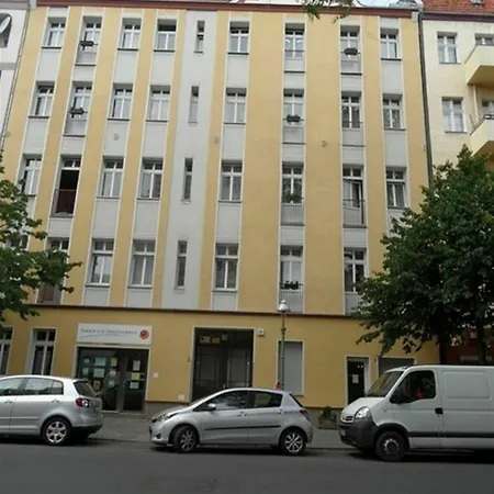 Apartment Zimmervermietung Haertig Berlin