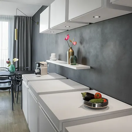 Amano Aparthotel 3*