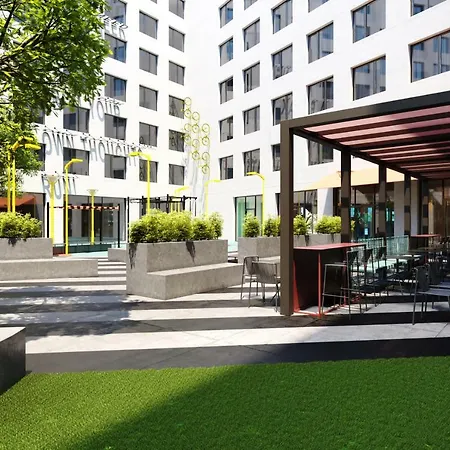 The Social Hub Alexanderplatz 4*