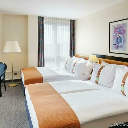 Otel Moxy Humboldthain Park 4*