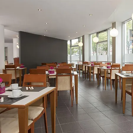 Hotel Victor's Residenz-hotel Tegel 3*