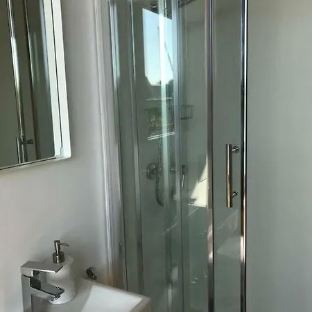 Orman Evi Tiny House Oder Auf Der Sunset Marina