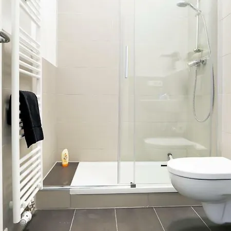 Sc 01 By Rockchair L Superhost Status L 2 Bedrooms Boxspringbeds Balcony Elevator - Cozy Family & Business Flair Welcomes You! Apartment Berlin