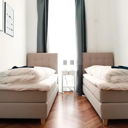 Appartement Katz By Rockchair L Superhost Status L 3 Bedrooms Boxspringbeds 2 Bathrooms In Center - Cozy Family & Business Flair Welcomes You!
