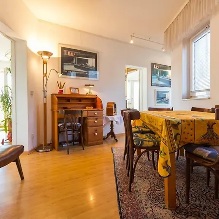 Riverside Apartamento