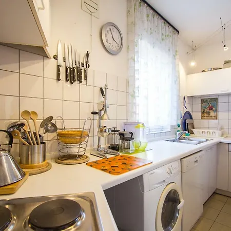 Riverside Appartement *