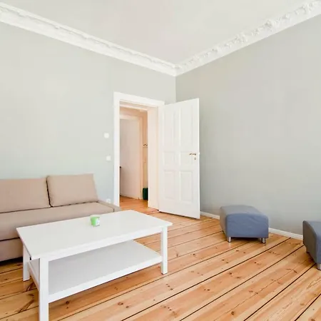 Apartment Magnificent Turn Of Century Flat