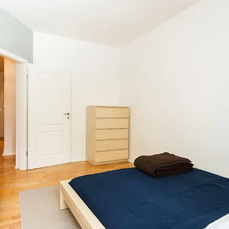 Cosy Flat In Trendy Sprengelkiez דירה ברלין