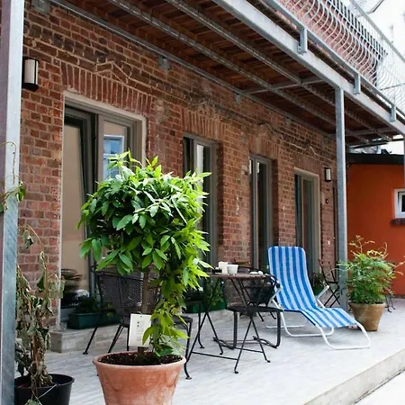 Appartement Beautiful And Cozy Remise For Up To 6 Guests Berlijn