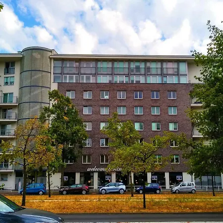 City West Central Kadewe Апартаменты *