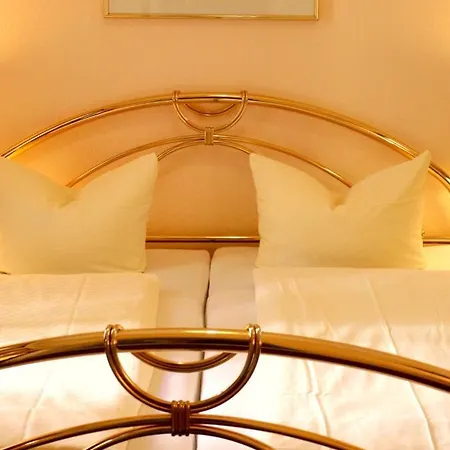 Guest house Hotel-pension Ariane Am Kurfurstendamm 3*