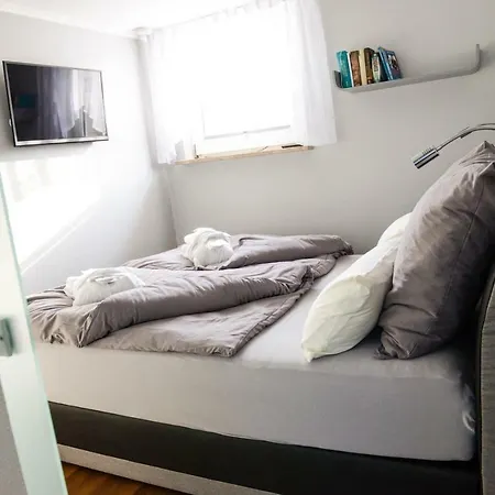 Ferienwohnung Mahlsdorf-ein Quantchen Mehr Holiday home Berlin
