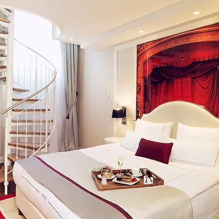 Hotel Titanic Gendarmenmarkt 5*