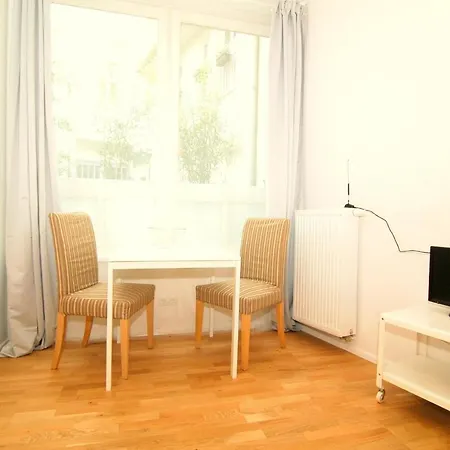 3000 Mitte Apartment *