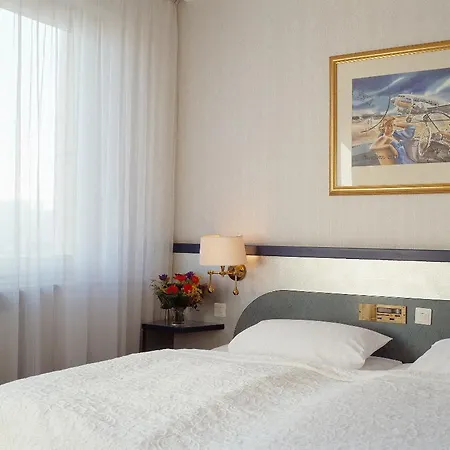 Отель Sorat 3*