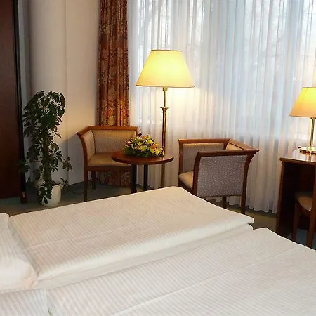 Comfort Weissensee Hotel 3*