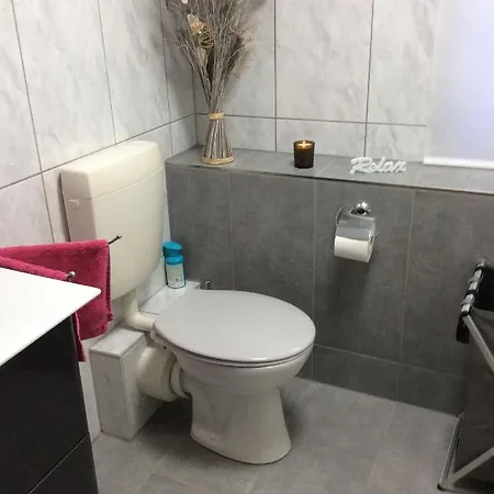 Ferienwohnung Mahlsdorf-ein Quantchen Mehr Holiday home *