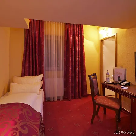 Hotel Neuer Fritz 3*