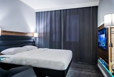 Szálloda Moxy Ostbahnhof