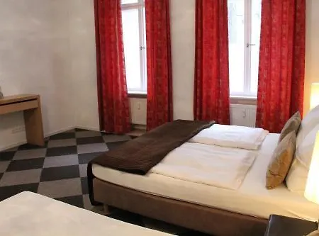 Hotel Garni Kleist Am Kurfuerstendamm
